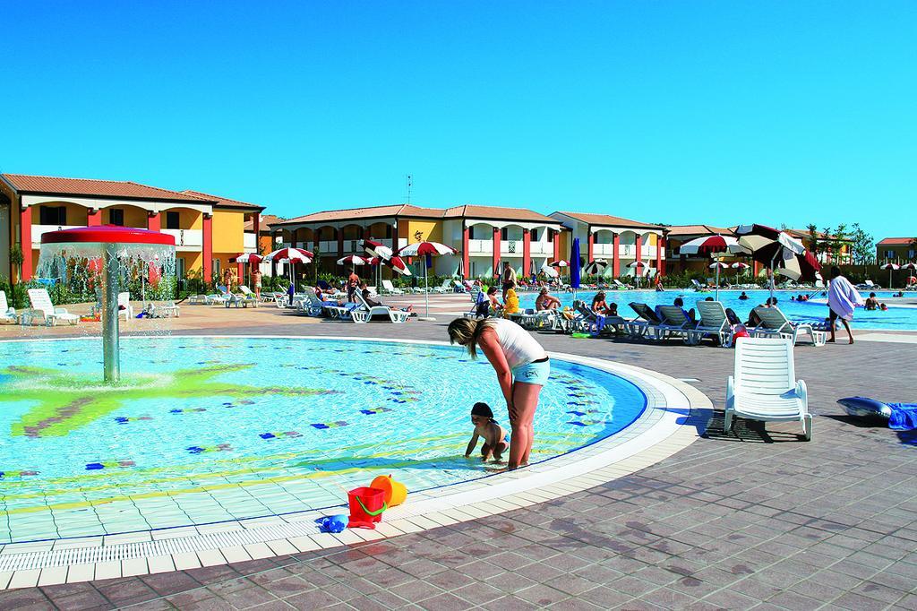 Villaggio Ai Pini Duna Verde Exterior photo